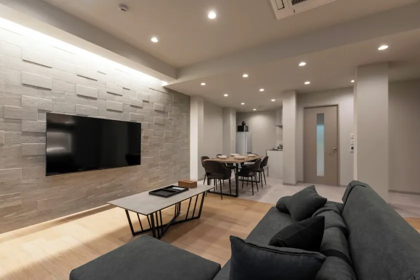 Crice Hotel Shinsaibashi - Image 1