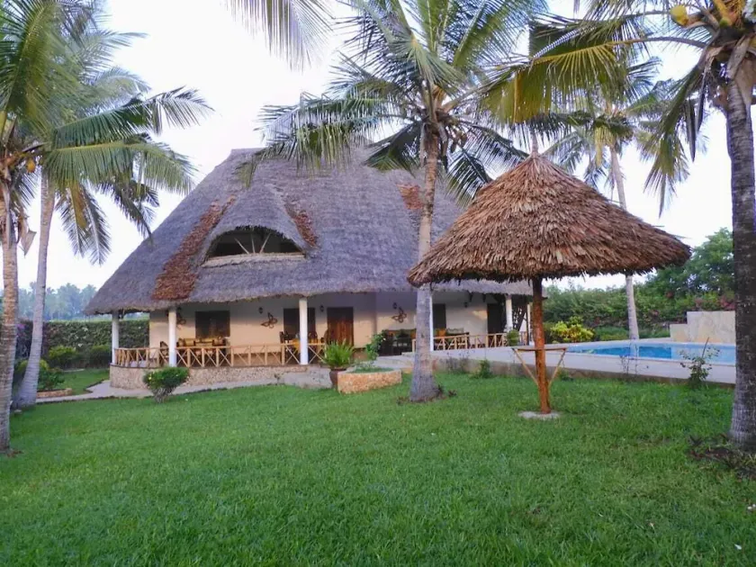 Queen K Cottages Watamu At Chrystal Homes - Image 1