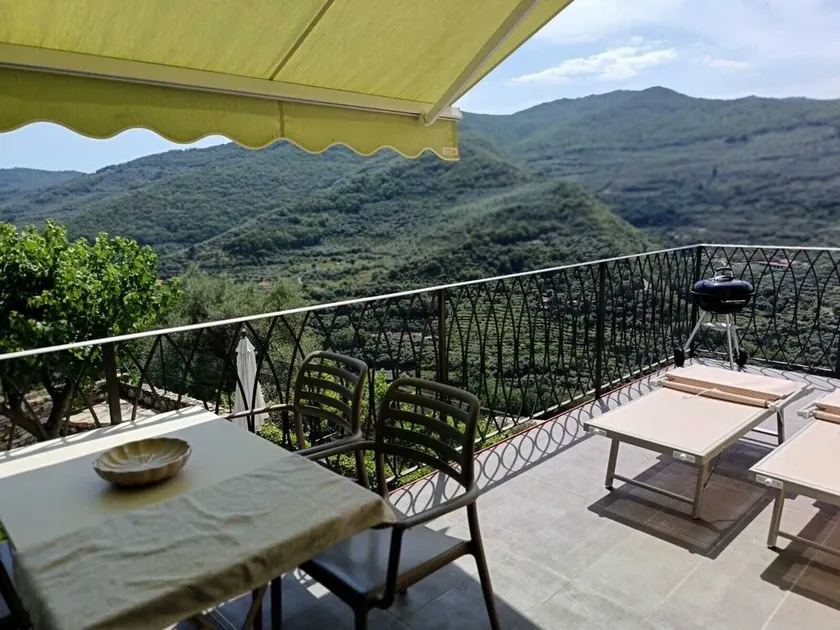 Terrace among olive groves, beaches 20 minutes away by car CINIT008019B5MNDCYLL8 - Image 1