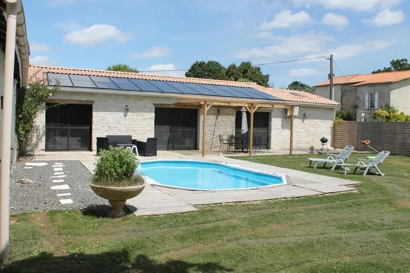 Gite South Two Sevres wifi jacuzzi pool - Image 1