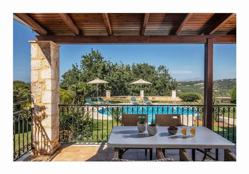 Villa Chloe - Image 1