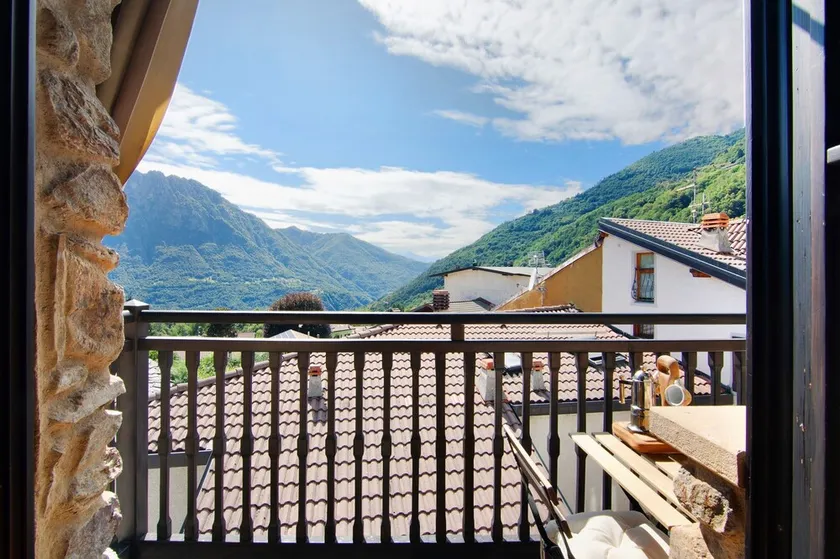 Ferienhaus 'Pollicina' mit Bergblick und Balkon - Image 1