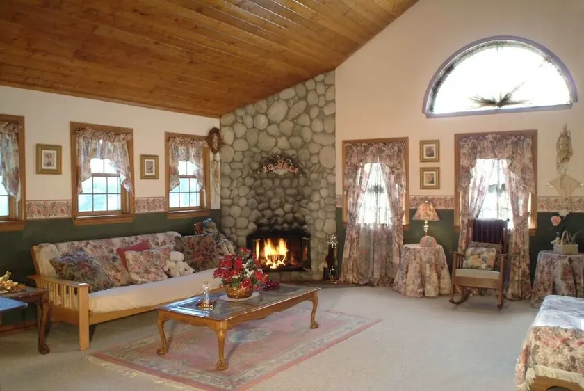 Countryside home with expansive views of the hills and valleys of Julian. - Image 1