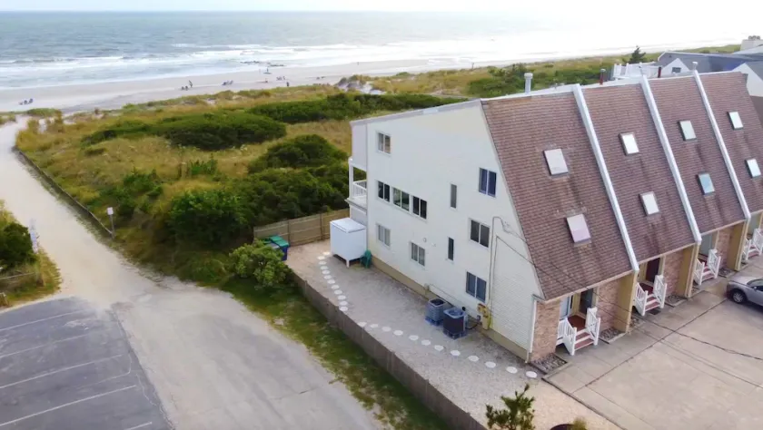 Brigantine Beach Ocean Front Townhouse - Image 1