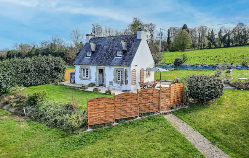 2 Bedroom Nice Home In Pleuven - Image 1