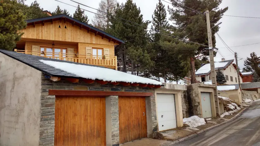 Chalet Les Angles - Image 1