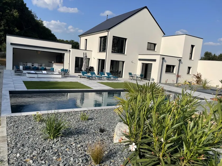 VILLA AVEC PISCINE ET SPA PROCHE CIRCUIT 24H LE MANS - Image 1