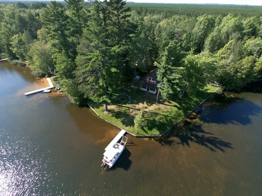 Cozy, Lakefront Cabin - Year Round Retreat! - Image 1