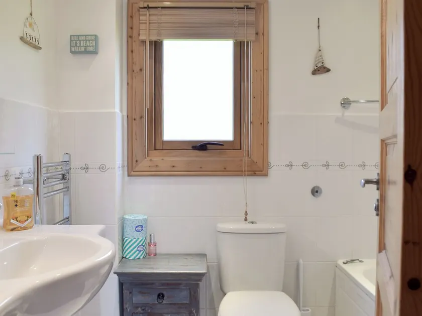 3 bedroom accommodation in Porthgain, near St David&rsquo;s - Image 1