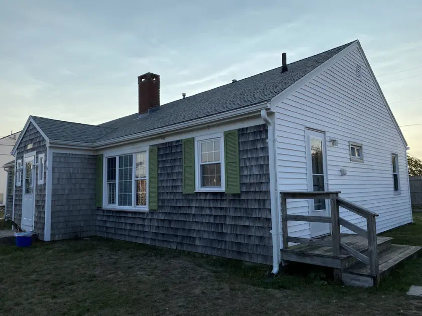 Next to Cragville beach with warm sea water at a quiet and family friendly villa - Image 1