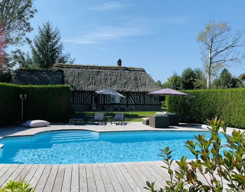 Norman stråtækt sommerhus og dets gæstehus, til 6/7 personer med opvarmet swimmingpool - Image 1