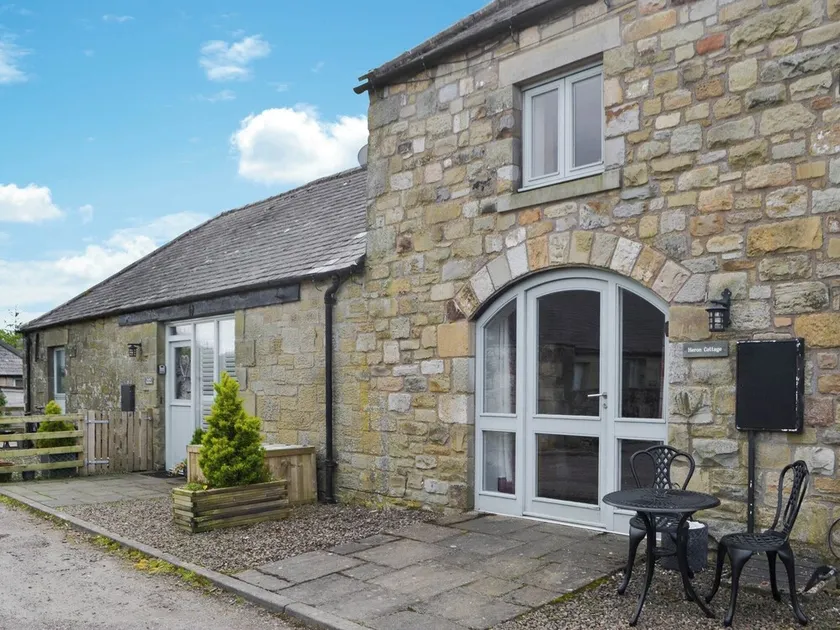 2 bedroom accommodation in Netherton Near Rothbury - Image 1