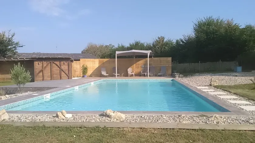 Casa di carattere del XVIII sec. Con piscina privata 12 x 6 m - Image 1