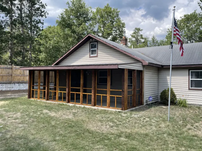 Remodeled Cottage close to ATV/Snowmobile Trails, and Ausable River - Image 1