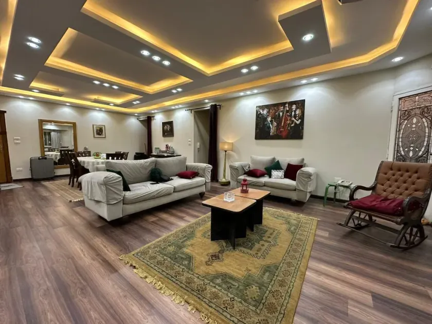 شقة عل نيل - Image 1