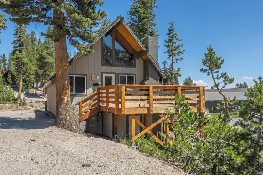 Chalet #19, Closest Chalet to the Gondola 5 Bedroo - Image 1