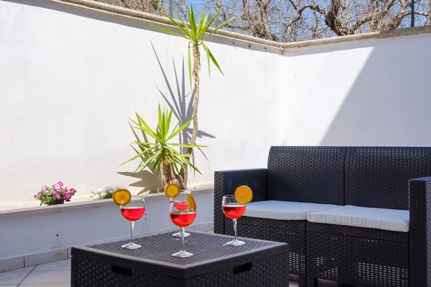 Ferienhaus 'Angel' mit privater Terrasse, WLAN und Klimaanlage - Image 1