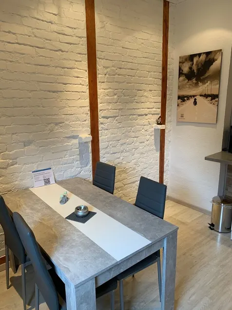 Unsere Wohnung befindet sich in einer Anliegerstraße neben dem Prosperpark . - Image 1
