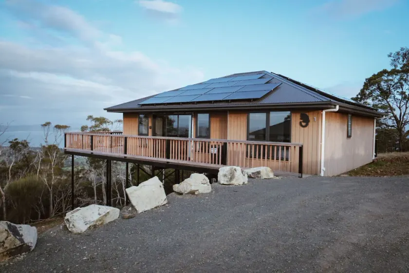 1 Seaviews Possum  Mt Rumney Escapes - Image 1