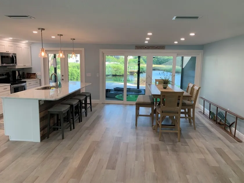 Waterfront Home, Fishing, Kayaking, Manatees, Water Access to Gulf - Image 1