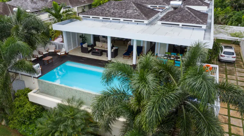 Moonshine Villa - Luxury redefined in Silver Sands - Image 1