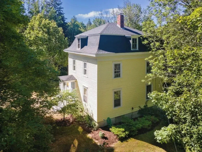 A Victorian Gem on Deer Isle - Walkable to beaches and local shops - Image 1