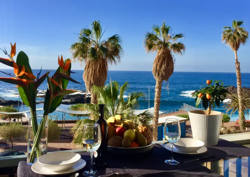 FANTASTISK OCEAN VIEWS OG MAKSIMAL RELAX, GRATIS WIFI, GRATIS PARKERING. - Image 1
