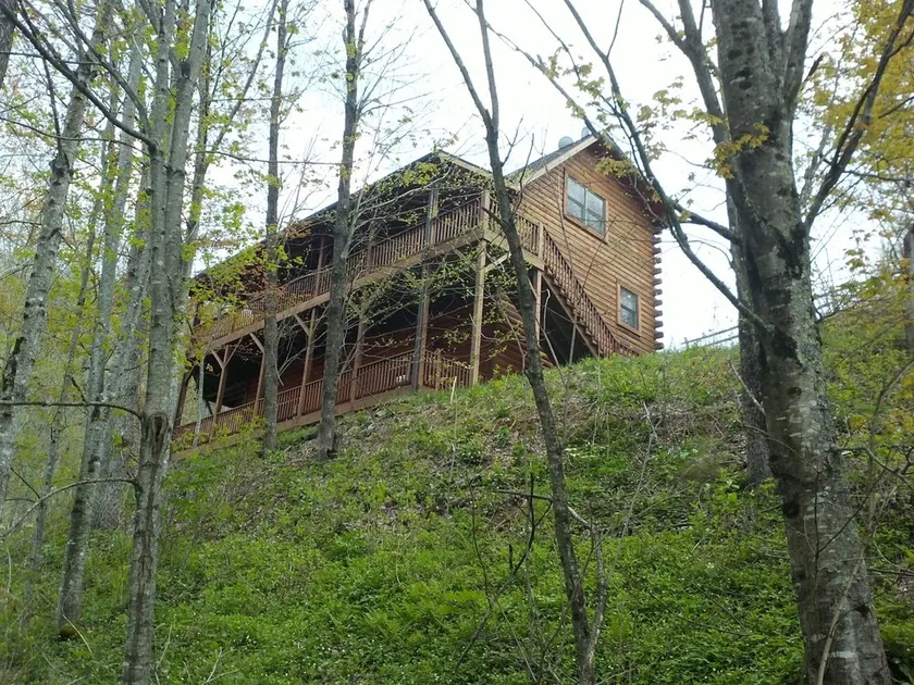 Glens of Antrim Mountain Cabin - Image 1
