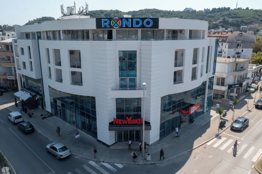 RONDO Studio & Apartments - Image 1