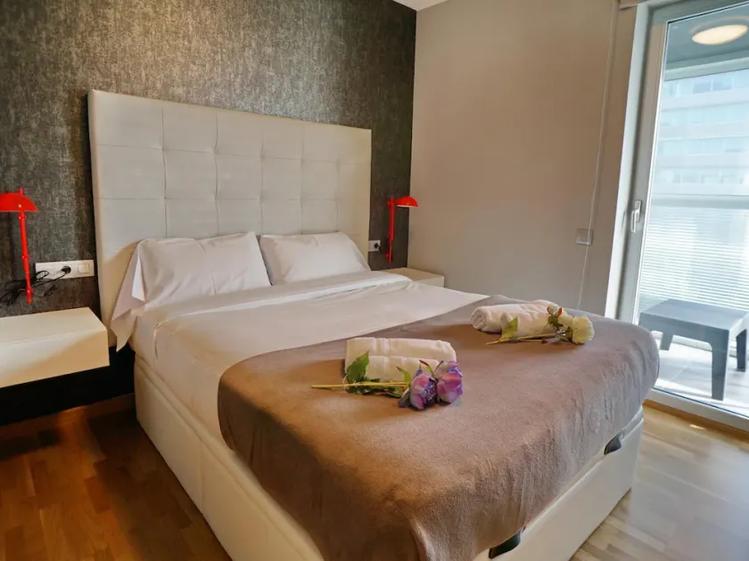 Apartment in Europe Square - Image 1