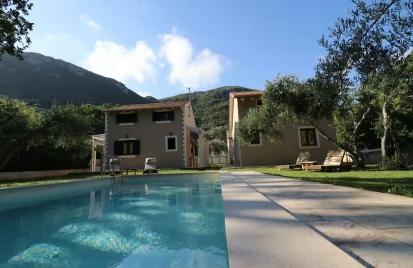 the villa is located in the 5 miutes from the beautiful Paleokastritsa in Corfut - Image 1