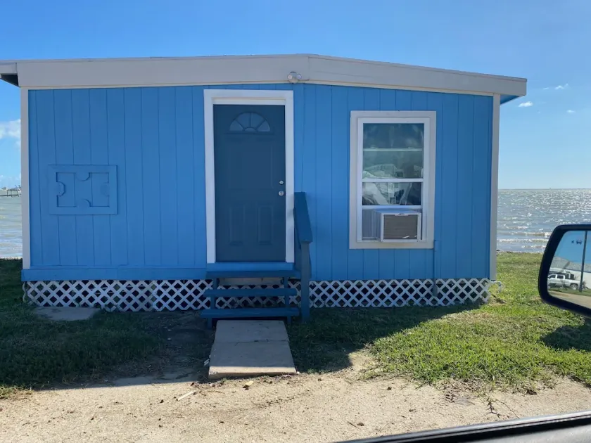 Waterfront cabin in beautiful Aransas Pass, Texas - Image 1