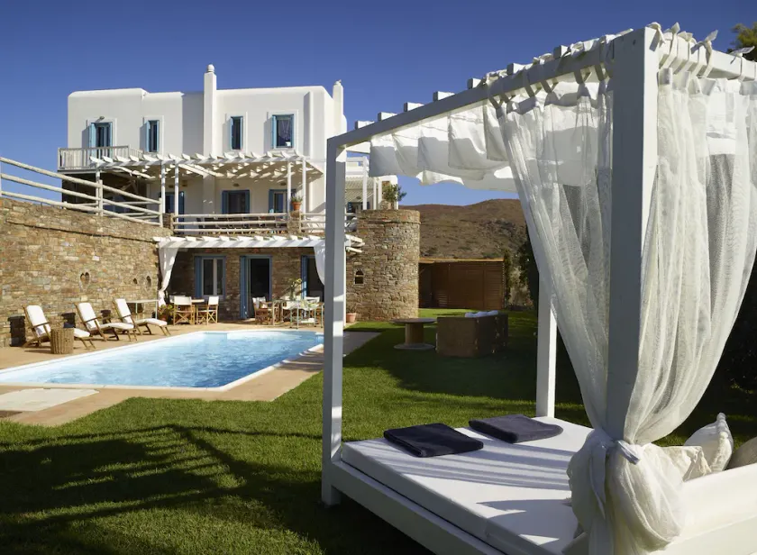 Aegean Marvel: Discover Villa Phivi – 5 Bed Gem, Private pool, Gym, Andros - Image 1