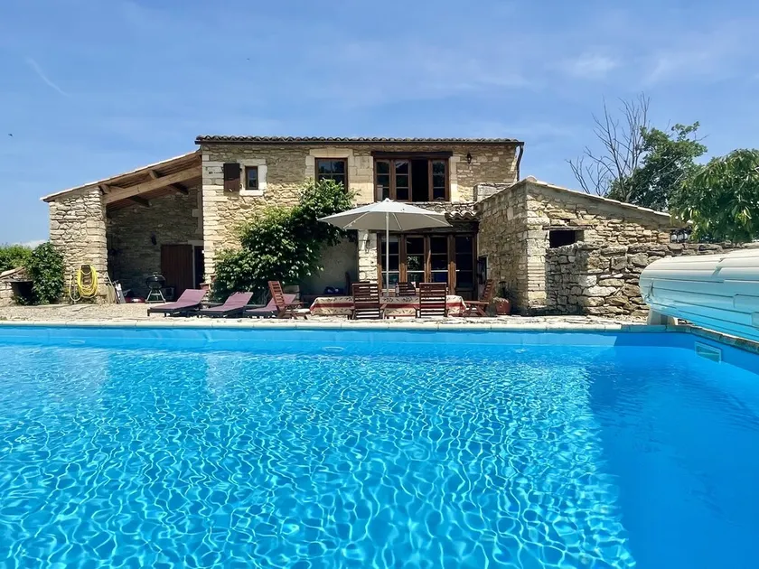 Stunning Provence Hilltop Salazac Farmhouse with views, private pool and air con - Image 1