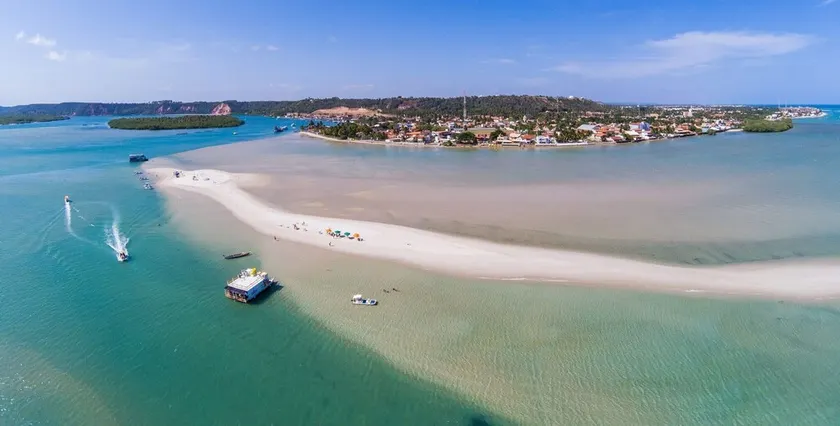 Varanda Gourmet, Churrasqueira e Piscina em Barra | San Martin | Destino BSM 203A - Image 1