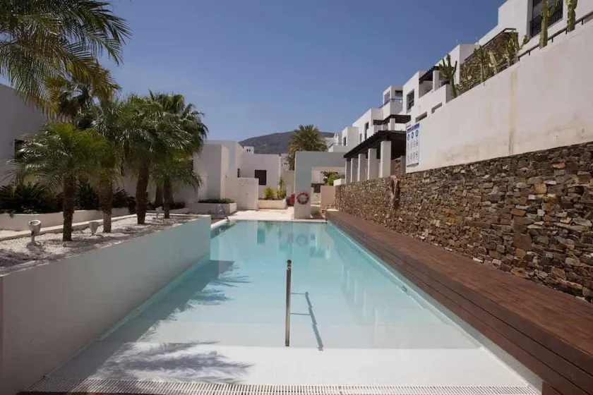 Apartment located in the luxurious Macenas complex - Image 1