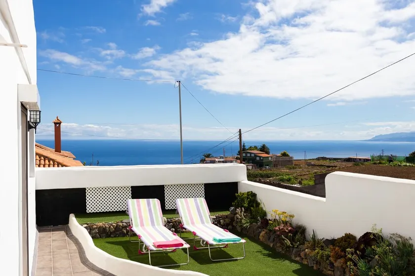 Wohnung mit privater Terrasse in der Villa, schöne Aussicht auf das Meer - Image 1