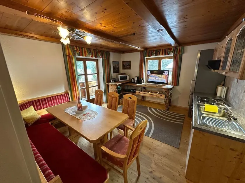Landhaus Brunneck - Fam. Werlberger - Aplicación \".Alexander \"con 3 habitaciones 7-9 pers.-3. Vari. - Image 1