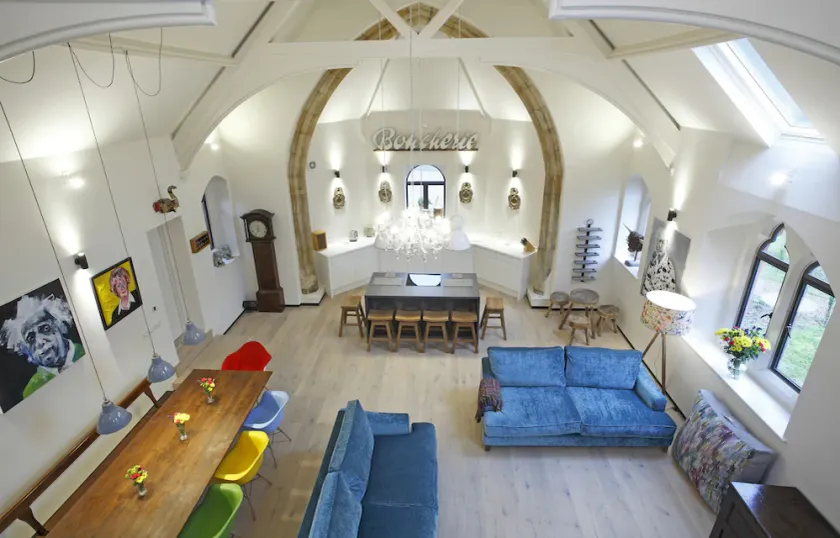 5 Star Uber Cool Converted Church - Image 1