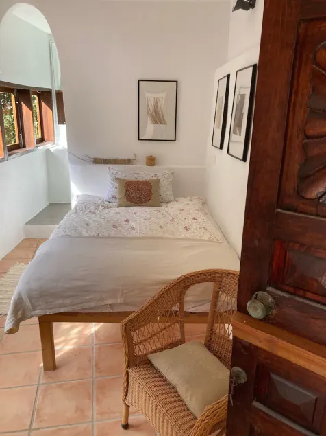 Small, pretty apartment on a finca, just 4 km from San Sebastián - Image 1