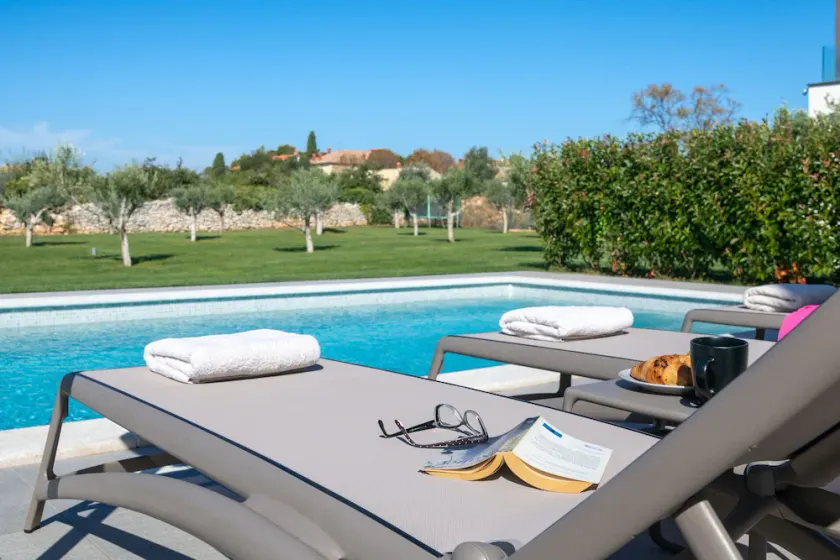 Luxury Villa Monroe with Pool - Image 1