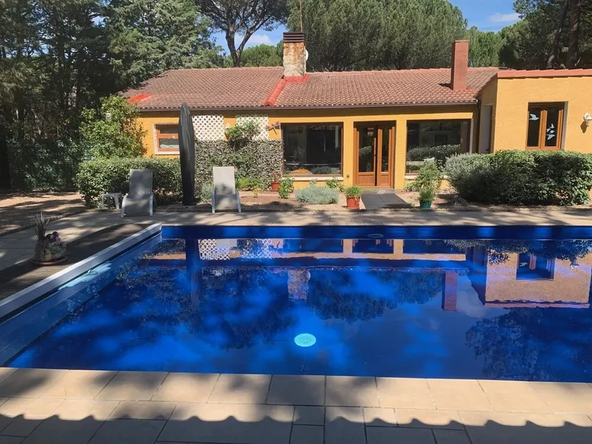 Luxuriöse Villa mit privatem Pool in Wohnanlage mit Sicherheits - Image 1