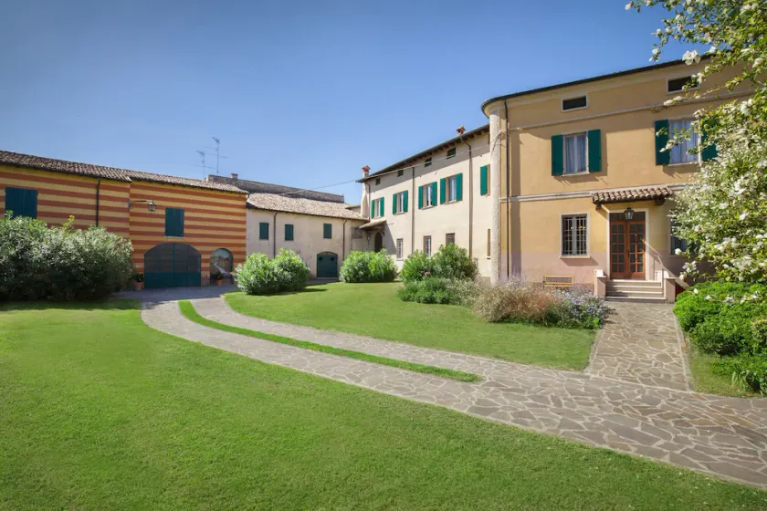 Villa Oleandra with Pool up to 12 People - Image 1
