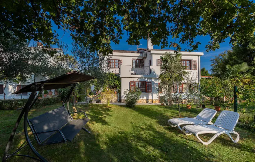 Cozy Apartment In Malinska - Image 1