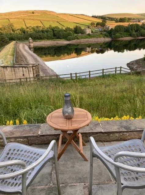Traditional cottage with stunning views and walks on the doorstep. - Image 1