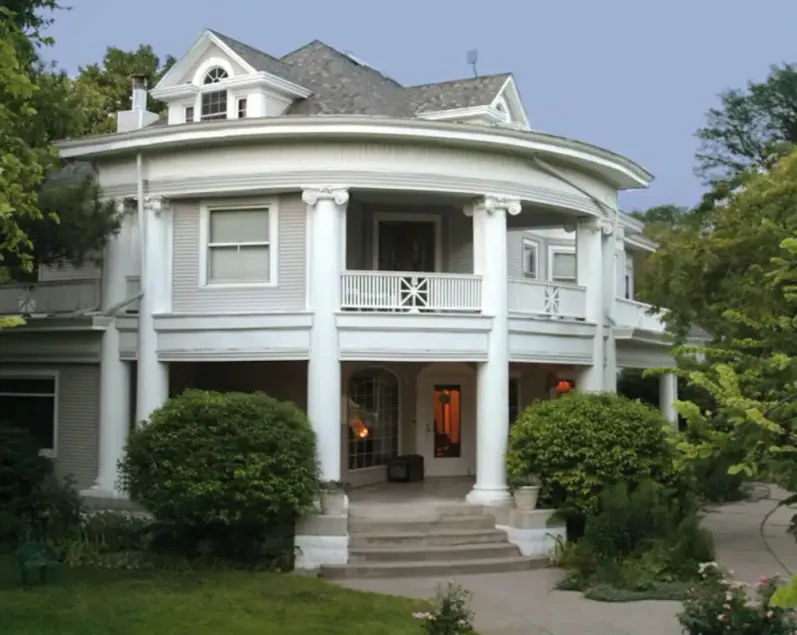 The Garrett House. - Image 1