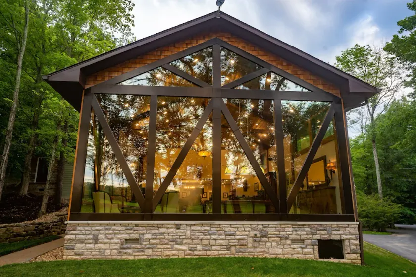 This Gives a “Cabin” a Whole New Meaning! - Image 1