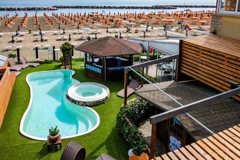 Hotel Estate - Image 1