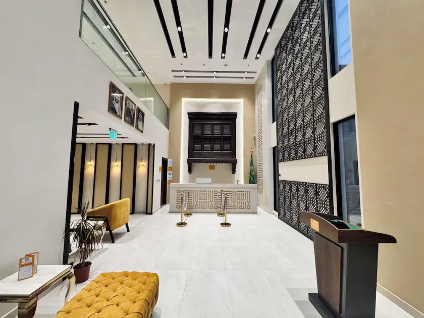 HDN HOTEL - Image 1