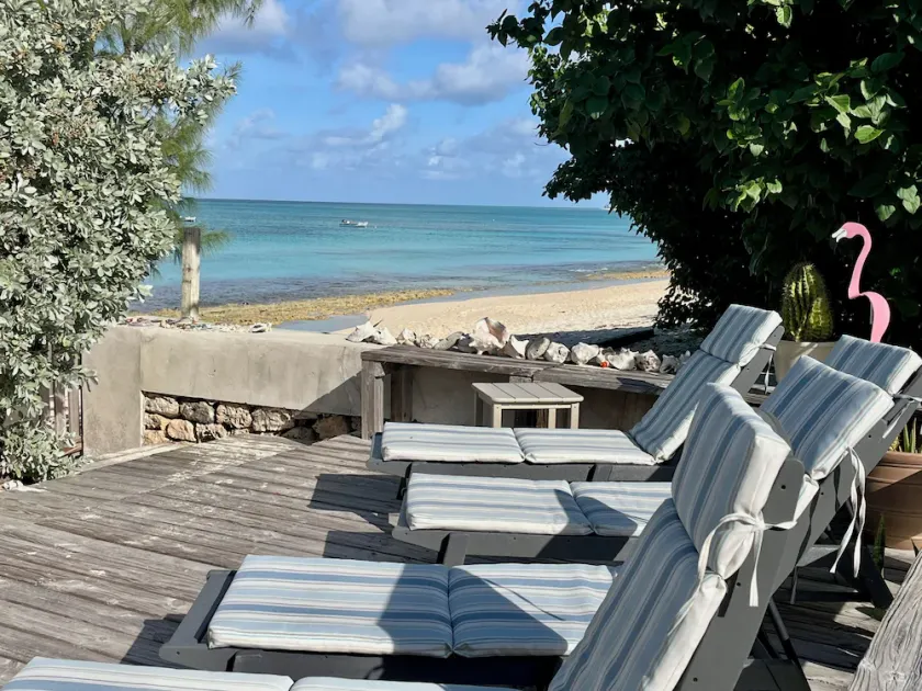 Spacious Airy Beachfront House on Grand Turk - Image 1